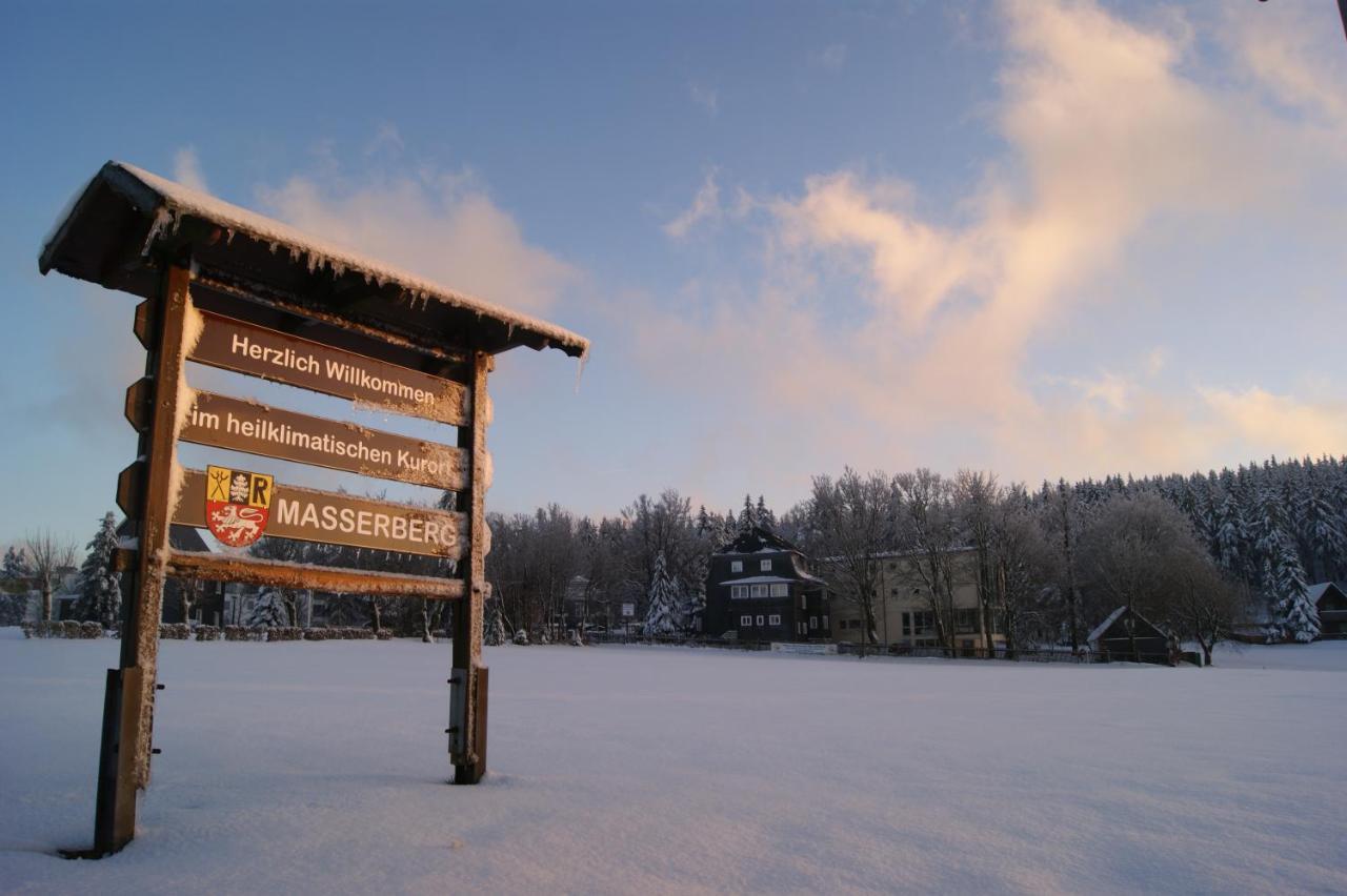 Hotel Haus Oberland มาสเซอร์แบร์ก ภายนอก รูปภาพ