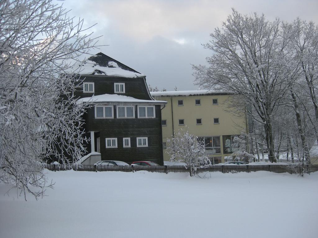 Hotel Haus Oberland มาสเซอร์แบร์ก ภายนอก รูปภาพ