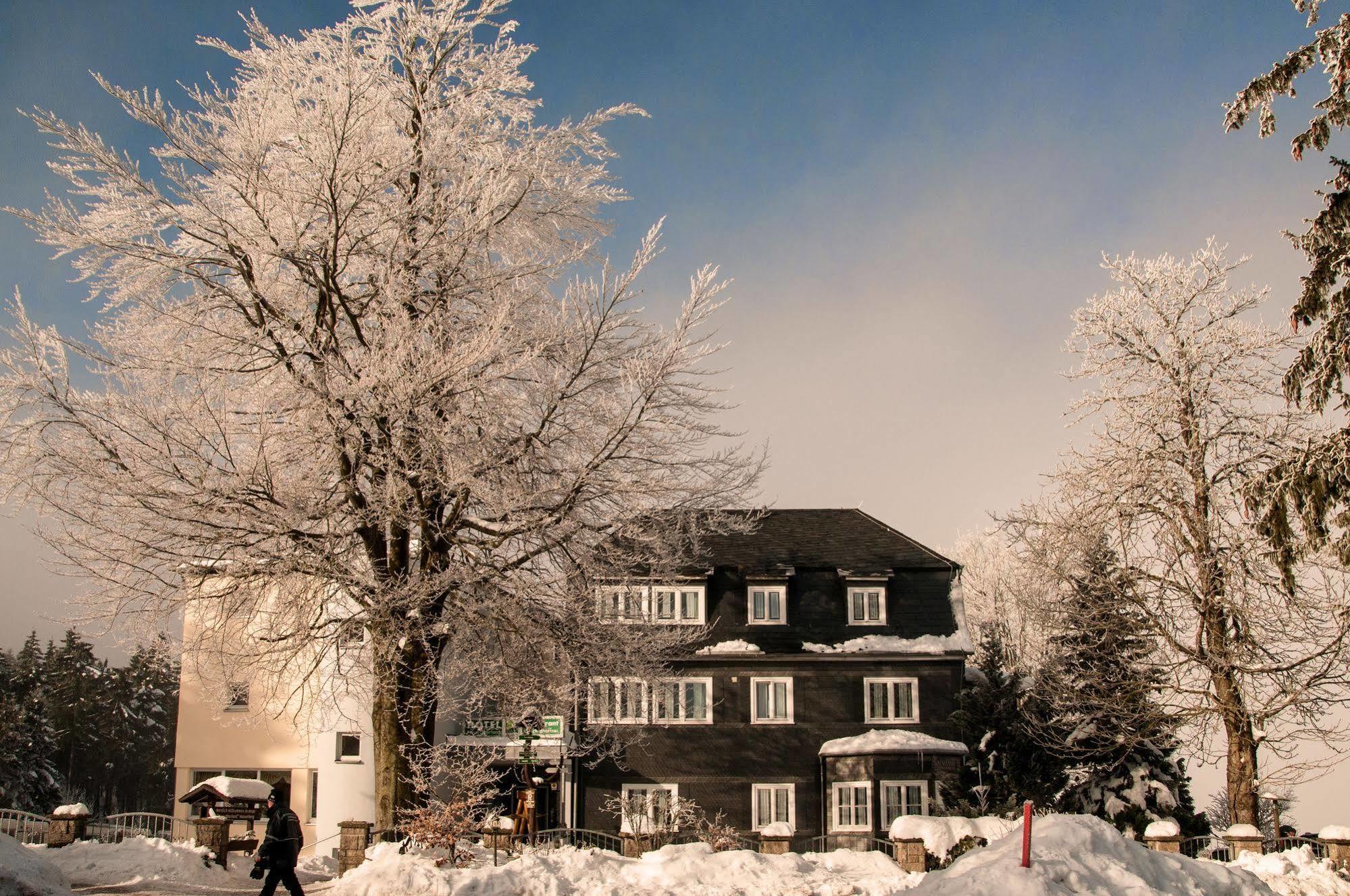 Hotel Haus Oberland มาสเซอร์แบร์ก ภายนอก รูปภาพ